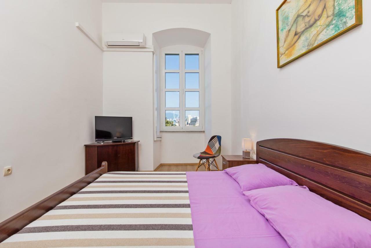 Apartment Mia Rijeka Exteriör bild