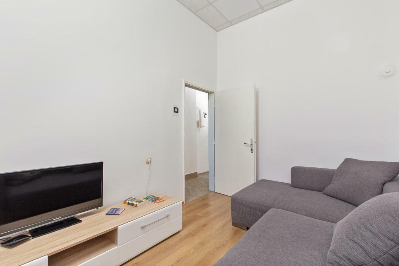 Apartment Mia Rijeka Exteriör bild